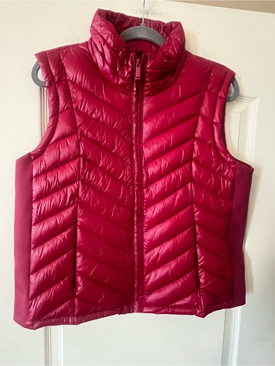 Calvin Klein Jackets & Blazers - Calvin Klein Red Quilted Sleeveless Puffer Vest Women’s Size Large